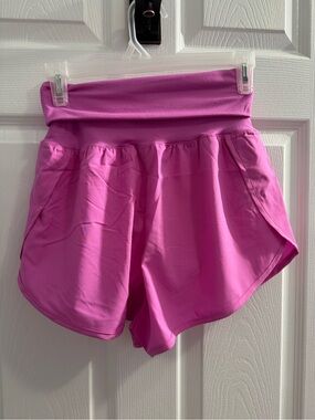 Zenana Women’s High-Waist Athletic Shorts in mauve, NWOT, size: small